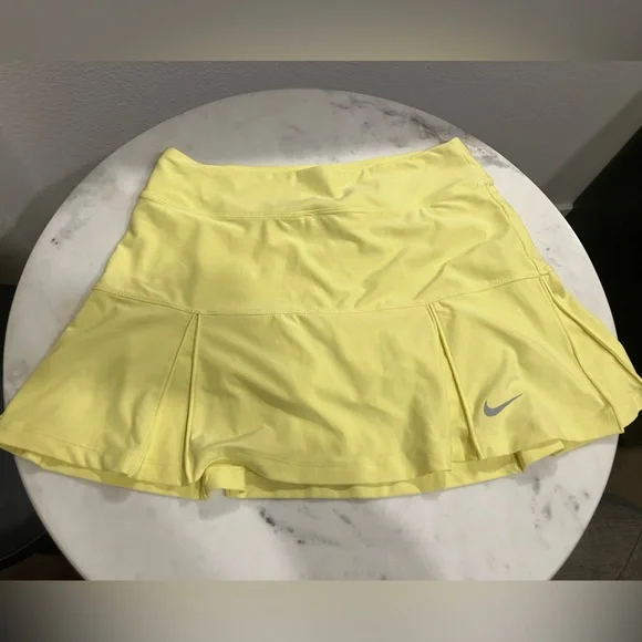 Nike Women's Tennis Skirt - Picture 1 of 5